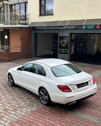 Mercedes-Benz Klasa E cena 134900 przebieg: 132000, rok produkcji 2019 z Krapkowice małe 277